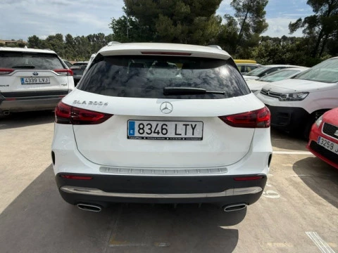 Mercedes-Benz GLA GLA 200 D