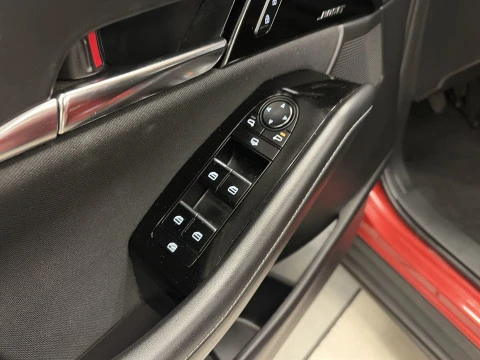 Mazda CX-30 2.0 e-Skyactiv-X Zenith 137 kW (186 CV)