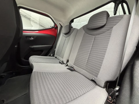 Toyota Aygo 1.0 70 x-play