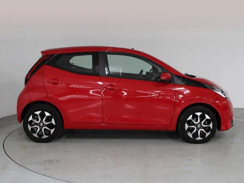 Toyota Aygo 1.0 70 x-play