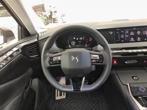 DS 4 CROSS PureTech 130 automßtico RIVOLI