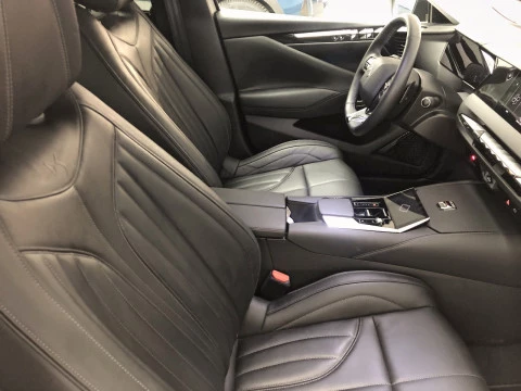 DS 4 CROSS PureTech 130 automßtico RIVOLI