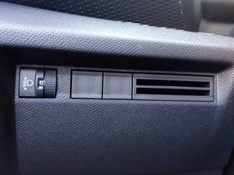 Citroën C4 Hybrid 145 Business Edition e-DCS6 107 kW (145 CV)