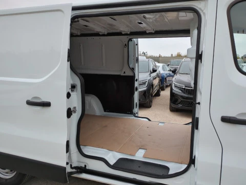 Renault Trafic E-Tech Furgón L2 H1 batería 52kW