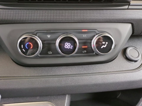 Renault Trafic E-Tech Furgón L2 H1 batería 52kW