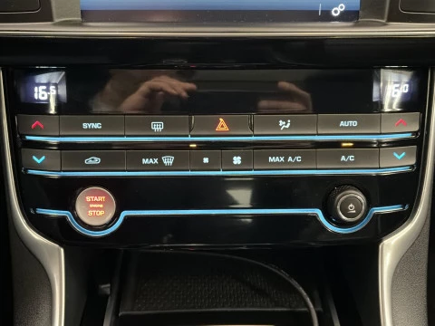 Jaguar XE 2.0 GTDi Minus Prestige Auto 147 kW (200 CV)