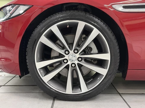 Jaguar XE 2.0 GTDi Minus Prestige Auto 147 kW (200 CV)