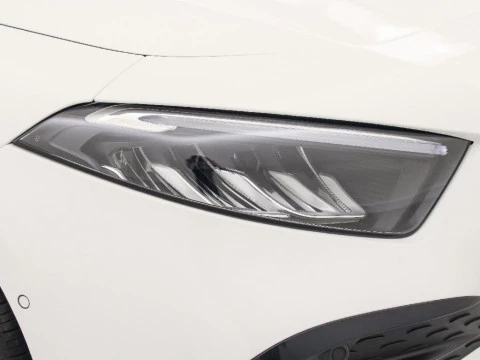 Mercedes-Benz Clase A 180 MHEV