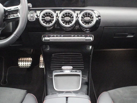 Mercedes-Benz Clase A 180 MHEV