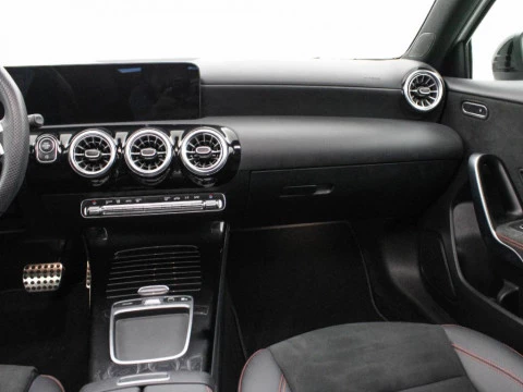 Mercedes-Benz Clase A 180 MHEV