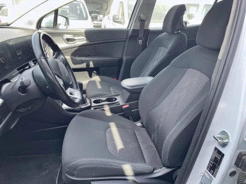 Kia Sportage 1.6 T-GDi 118kW (160CV) Drive 17