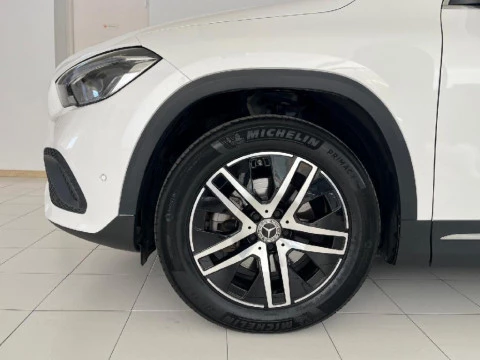 Mercedes-Benz GLA 2.0 GLA 200 D DCT 150 5P