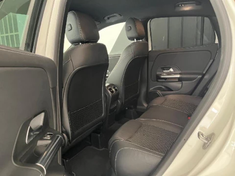 Mercedes-Benz GLA 2.0 GLA 200 D DCT 150 5P