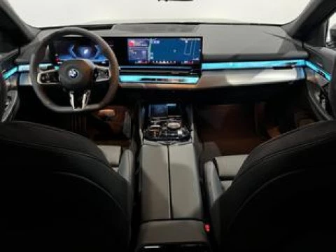 BMW iX I5 EDRIVE40 BERLINA