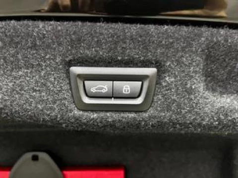 BMW iX I5 EDRIVE40 BERLINA