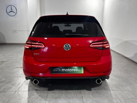 Volkswagen Golf GTI 245CV