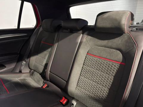 Volkswagen Golf GTI 245CV