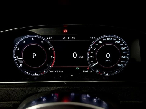 Volkswagen Golf GTI 245CV