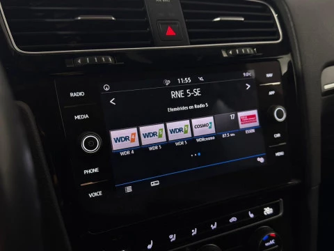 Volkswagen Golf GTI 245CV