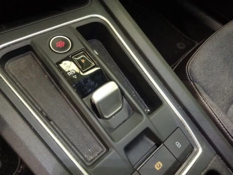 Seat Nuevo León SP 1.4 e-Hybrid DSG S&S FR