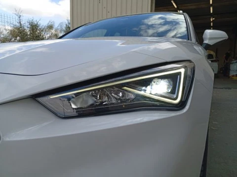 Seat Nuevo León SP 1.4 e-Hybrid DSG S&S FR