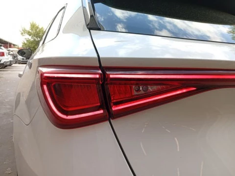 Seat Nuevo León SP 1.4 e-Hybrid DSG S&S FR