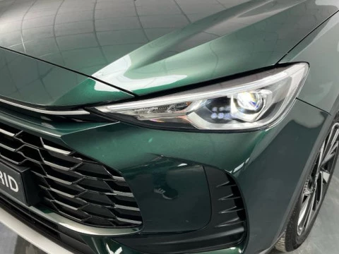 MG ZS Hybrid+ Luxury