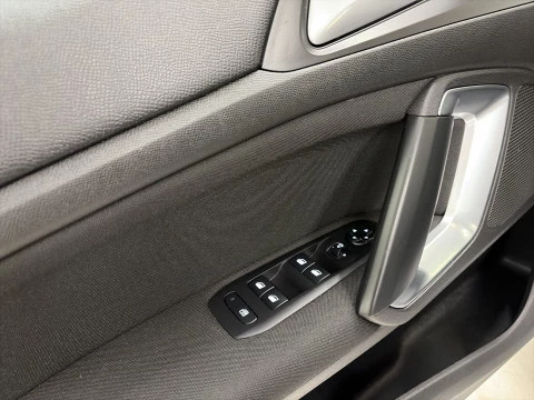 Peugeot 308 PureTech 130 SANDS Style 96 kW (130 CV)