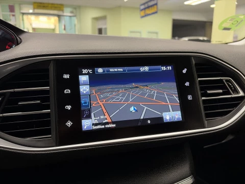 Peugeot 308 PureTech 130 SANDS Style 96 kW (130 CV)