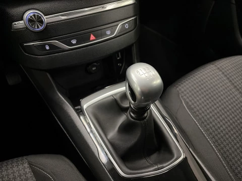 Peugeot 308 PureTech 130 SANDS Style 96 kW (130 CV)