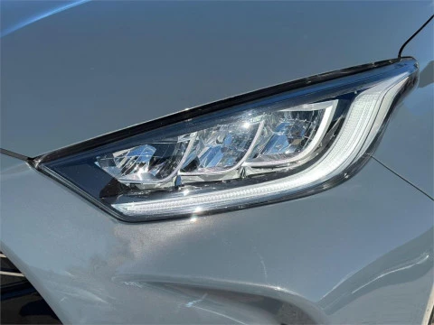 Toyota Yaris 130H 1.5 GR Sport