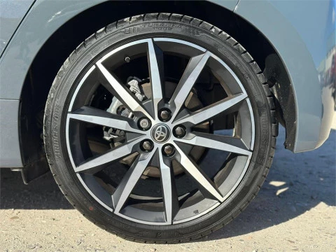 Toyota Yaris 130H 1.5 GR Sport