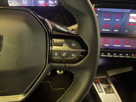 Peugeot 308 5P Allure BlueHDi 130 S&S EAT8