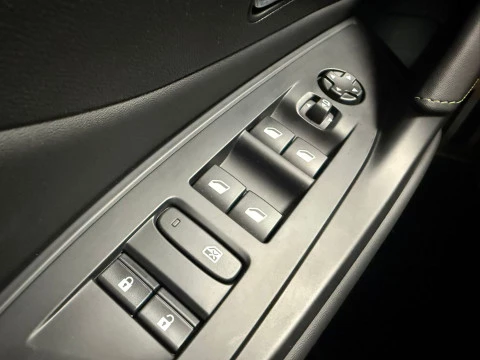 Peugeot 308 5P Allure BlueHDi 130 S&S EAT8