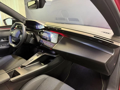 Peugeot 308 5P Allure BlueHDi 130 S&S EAT8