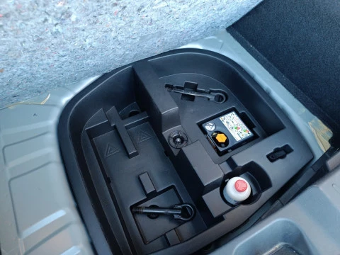 Nissan Juke 1.0 DIG-T 84KW N-CONNECTA DCT 5P