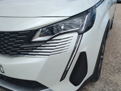 Peugeot 3008 Hybrid 225 e-EAT8 GT