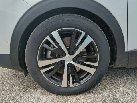 Peugeot 3008 Hybrid 225 e-EAT8 GT