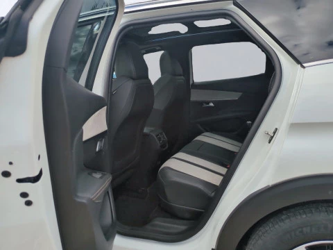 Peugeot 3008 Hybrid 225 e-EAT8 GT