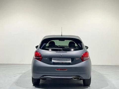 Peugeot 208 GTi
