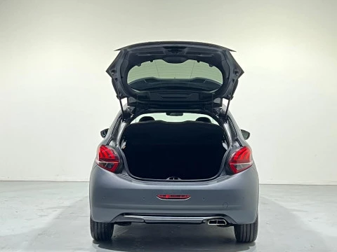 Peugeot 208 GTi
