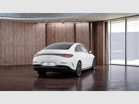 Mercedes-Benz CLA  180 con tecnologia hibrida