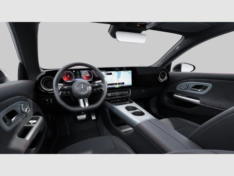 Mercedes-Benz CLA  180 con tecnologia hibrida