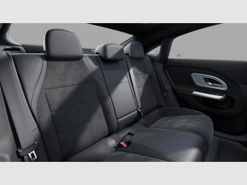 Mercedes-Benz CLA  180 con tecnologia hibrida