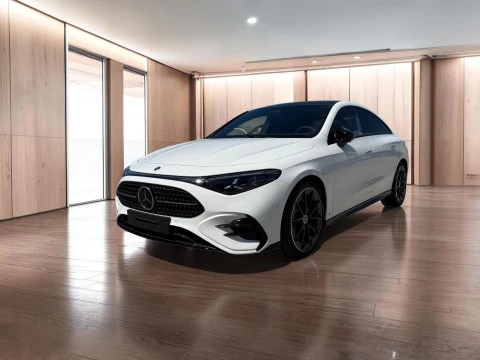 Mercedes-Benz CLA  180 con tecnologia hibrida