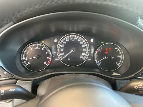 Mazda CX-30 CX-30 2024 2.0L e-SKYACTIV G MHEV 90 kW (122 CV) 6MT FWD Prime-line
