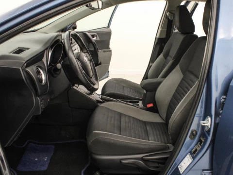 Toyota Auris 1.8 VVT-I HYBRID ADVANCE 136XC 5P