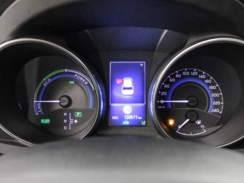 Toyota Auris 1.8 VVT-I HYBRID ADVANCE 136XC 5P