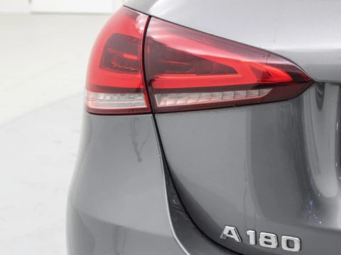 Mercedes-Benz Clase A 1.3 A 180 136 5P