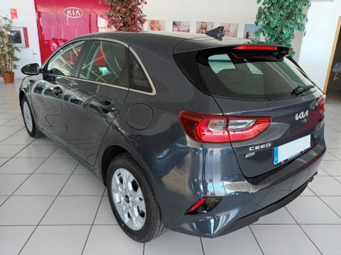 Kia Ceed 1.6 MHEV 100KW DRIVE 5P Kia Ceed 1.6 MHEV 100KW DRIVE 5P